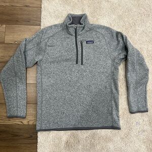 Patagonia men’s gray quarter zip